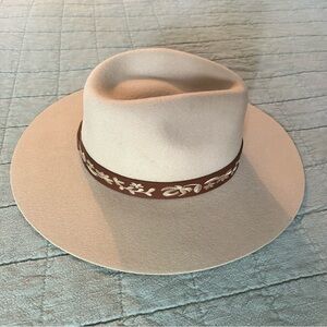 NWT WYETH 100% Australian Wool Felt Hat